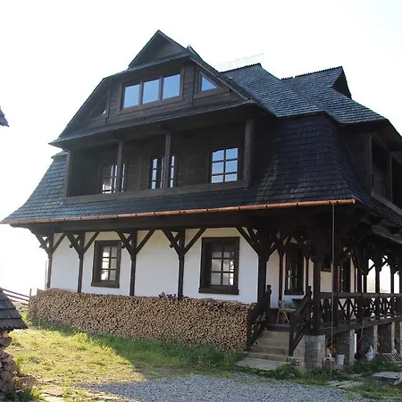 Country house Blyzhche Neba Yablunytsya